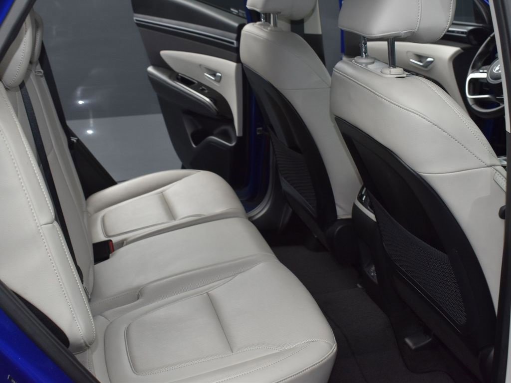 Used 2023 Hyundai Tucson Limited image 14