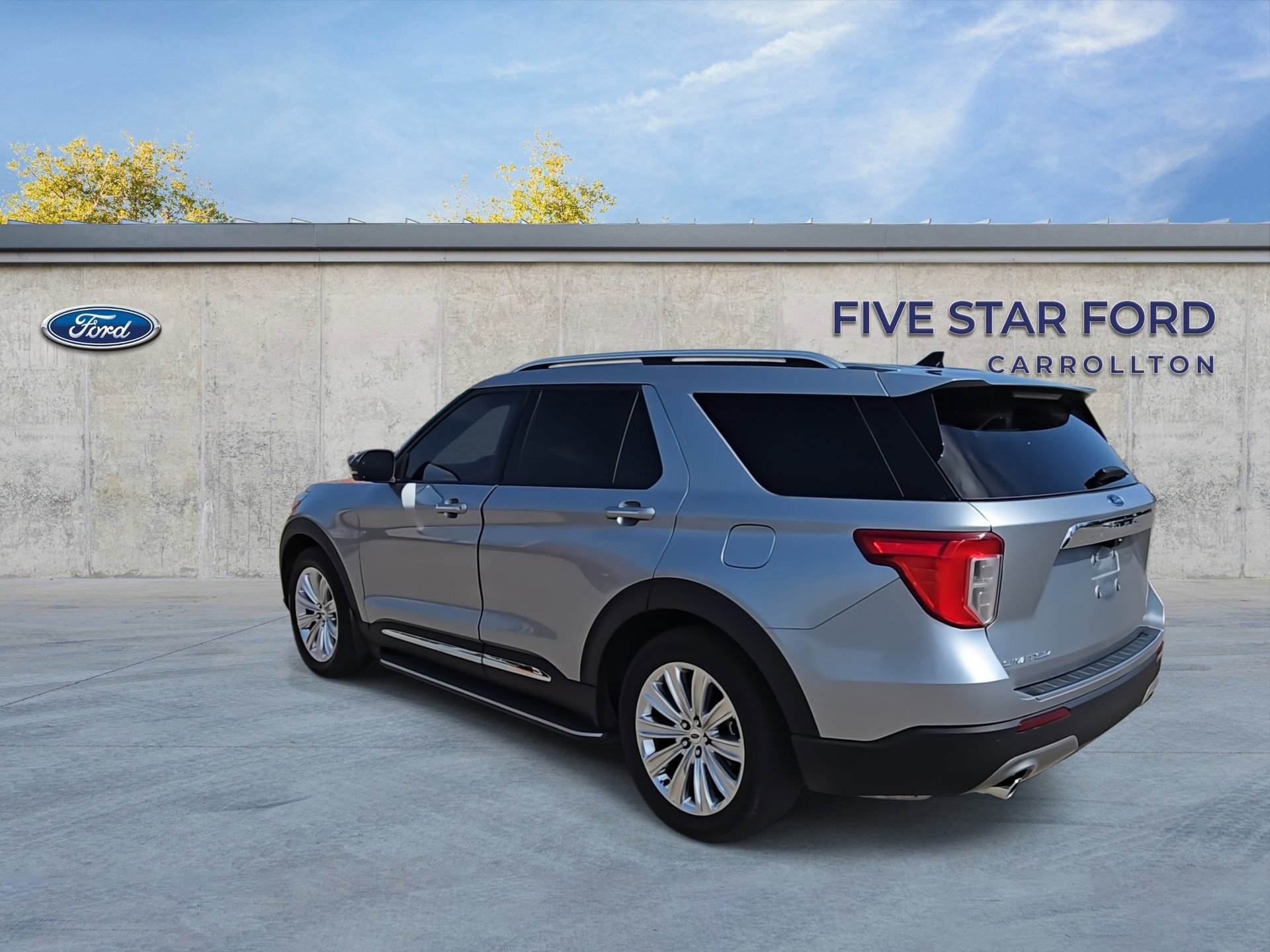 Certified 2023 Ford Explorer Limited w/ Limited Technology Package image 4