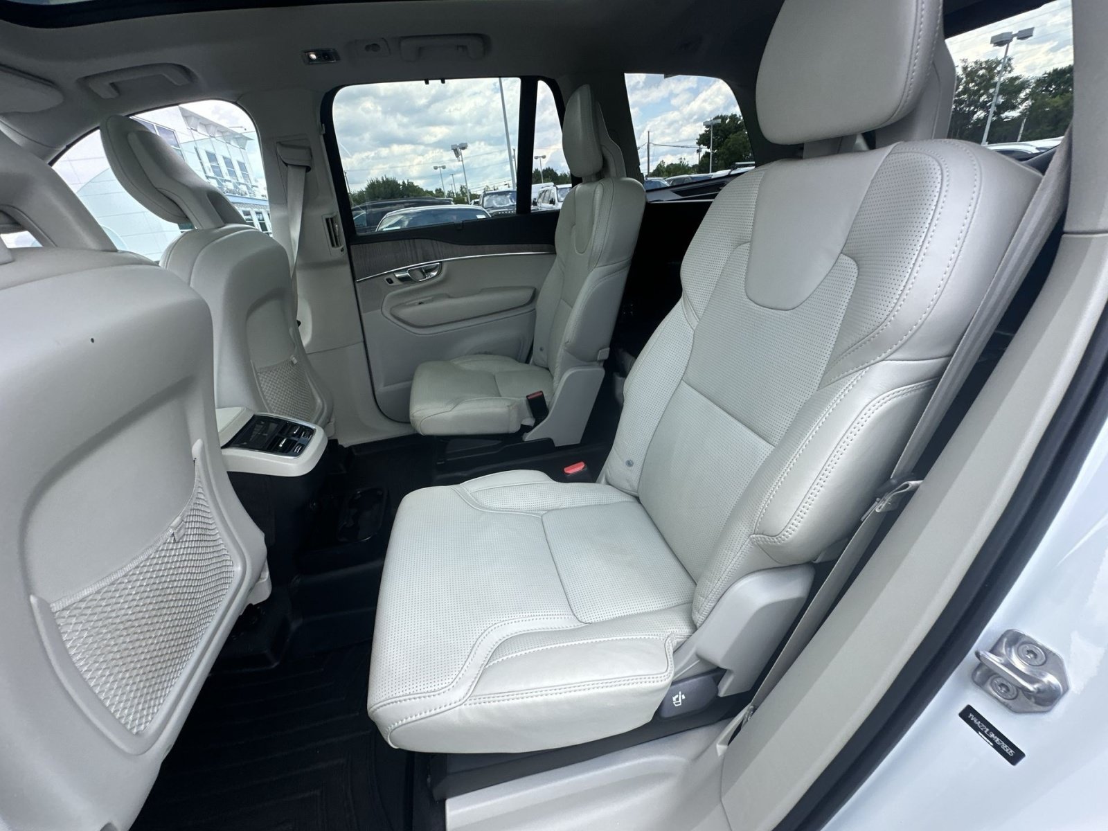 Used 2021 Volvo XC90 T6 Inscription w/ Climate Package AWD/4WD image 32