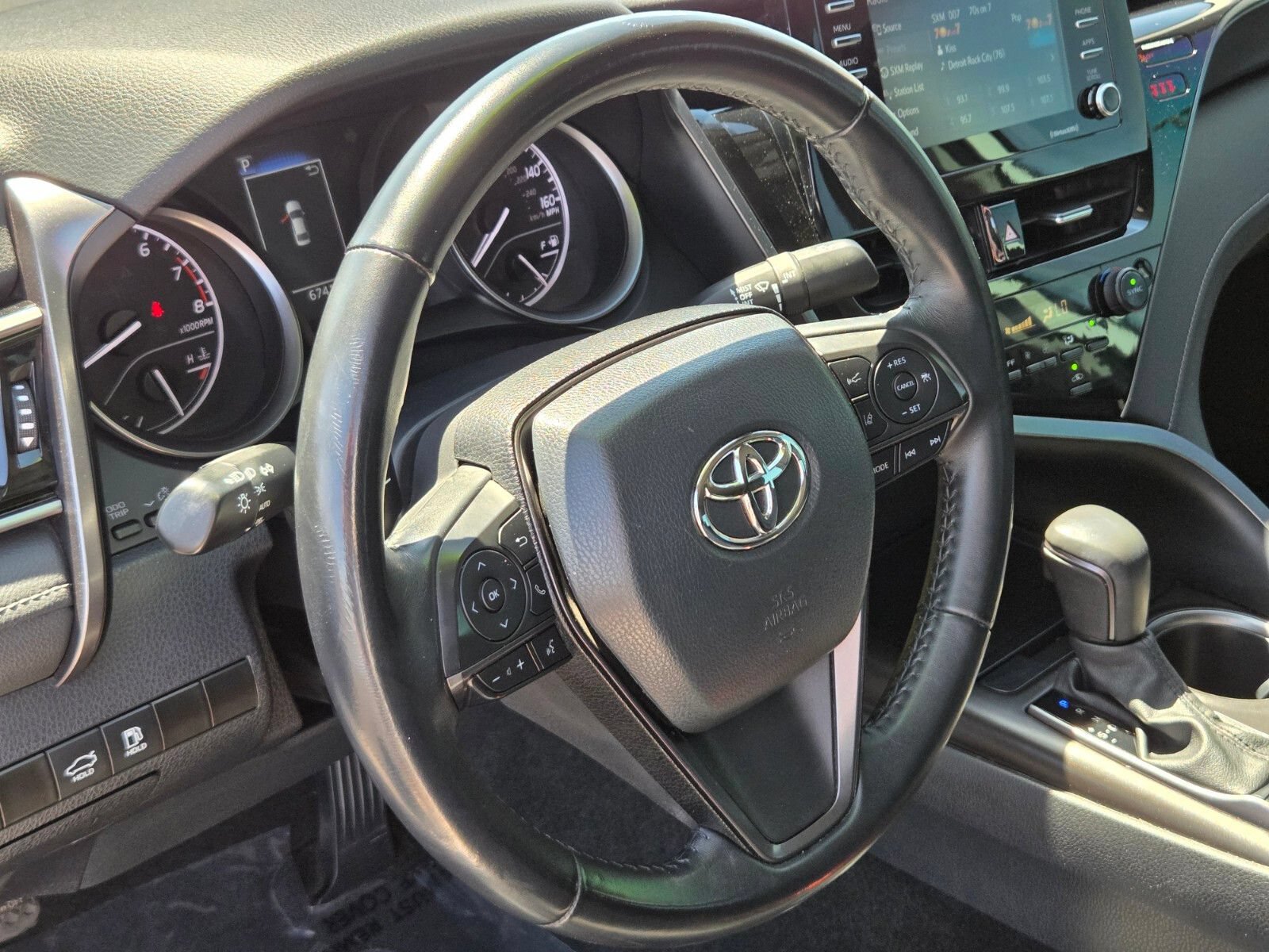Used 2024 Toyota Camry SE FWD image 18
