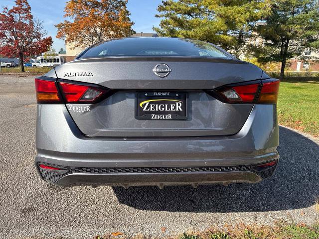 Used 2025 Nissan Altima 2.5 SV FWD image 36