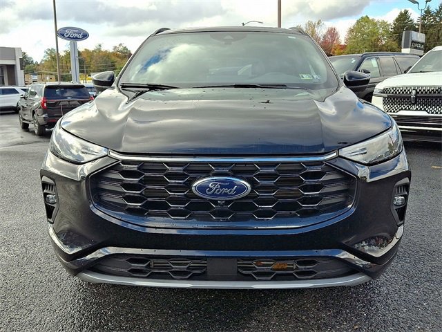 Certified 2024 Ford Escape ST-Line Select w/ Tech Pack #2 image 7