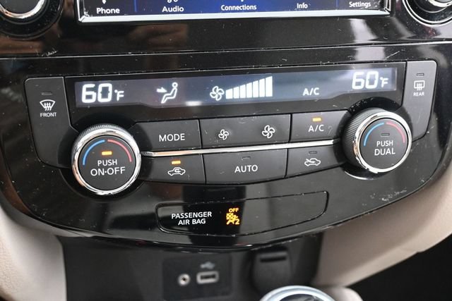 Used 2020 Nissan Rogue Sport SV w/ Technology Package FWD image 24