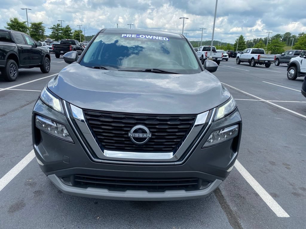 Used 2023 Nissan Rogue SV AWD/4WD image 2