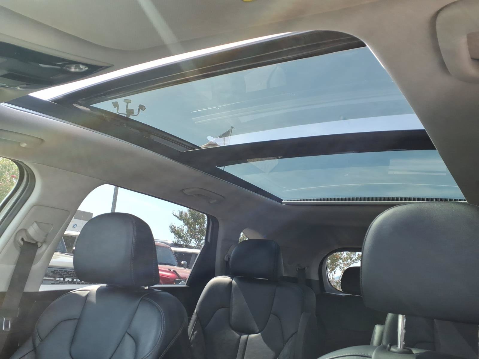 Used 2021 Kia Sorento SX FWD image 9