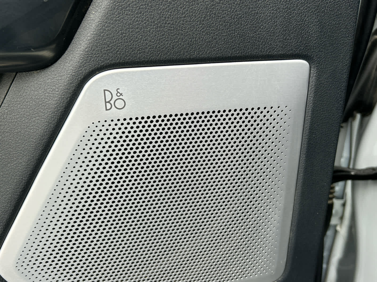 Certified 2025 Ford F350 Platinum w/ FX4 Off-Road Package image 31