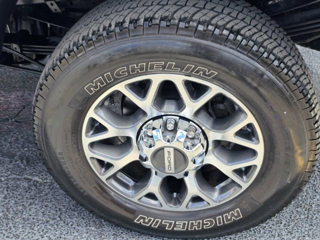 Certified 2022 Ford F250 Lariat w/ Lariat Value Package AWD/4WD image 7