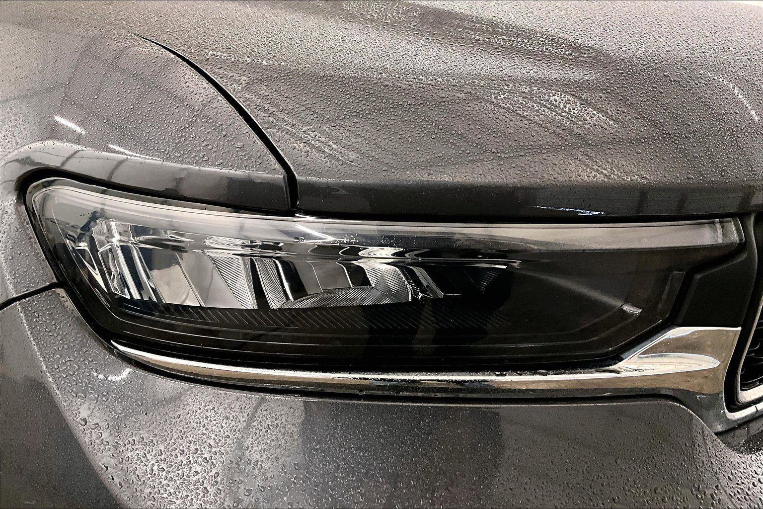 Used 2021 Jeep Grand Cherokee L Laredo w/ Luxury Tech Group I image 28