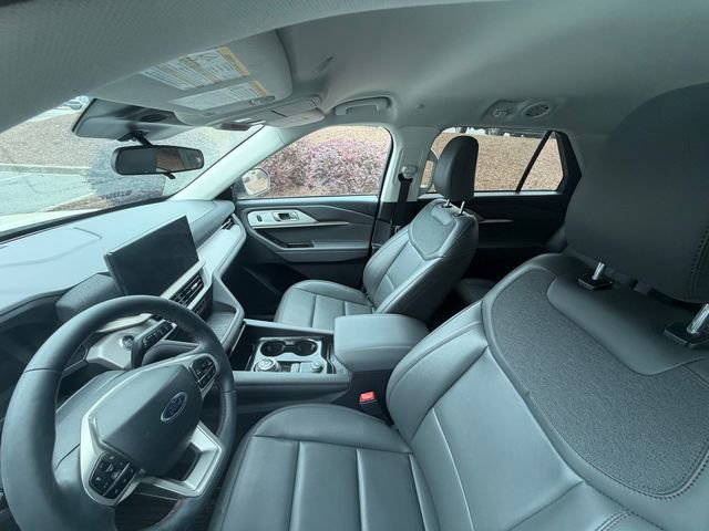 Certified 2025 Ford Explorer Active w/ Active Comfort Package image 2