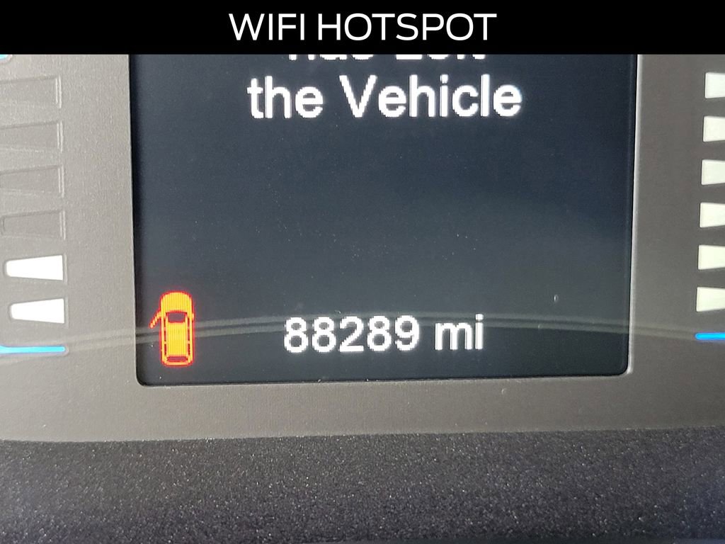 Used 2017 Chrysler Pacifica Touring-L FWD image 23