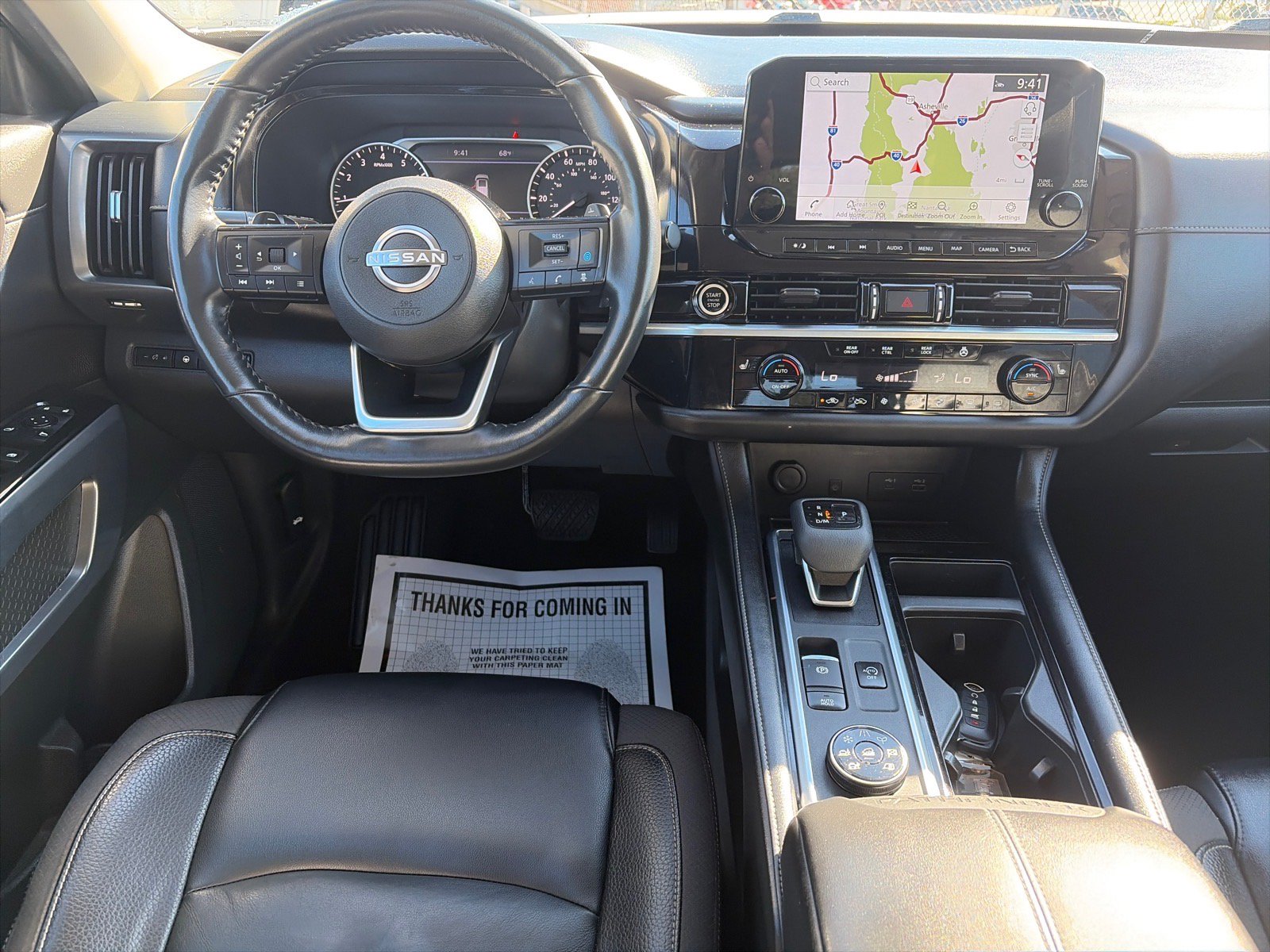 Used 2023 Nissan Pathfinder SL AWD/4WD image 6