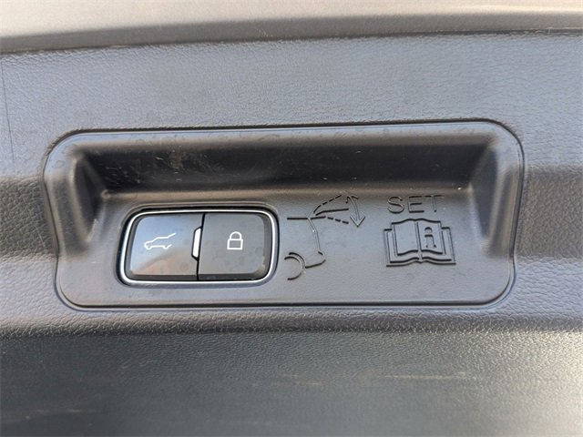 Certified 2022 Ford Explorer XLT w/ Equipment Group 202A image 25