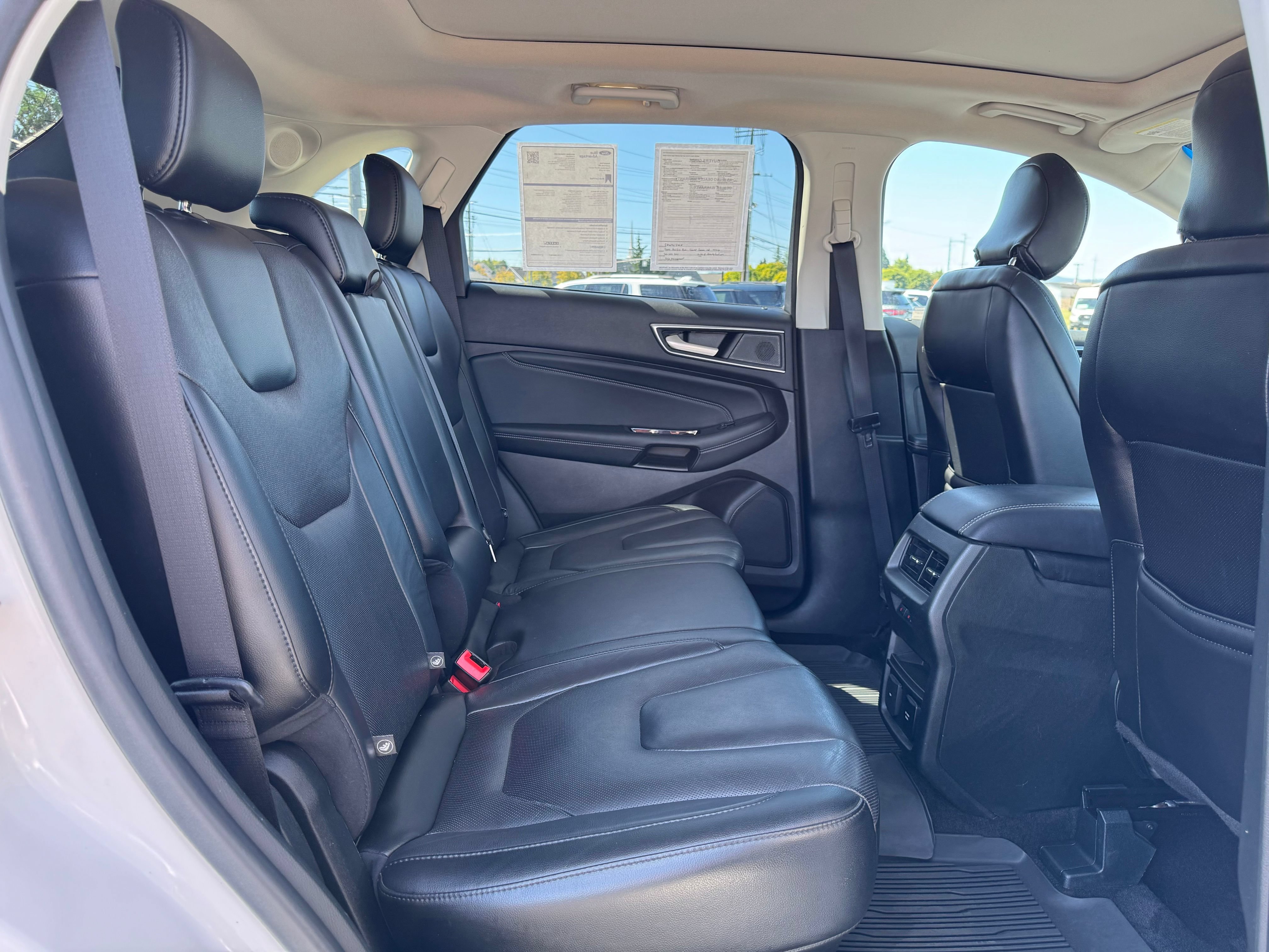 Certified 2019 Ford Edge Titanium w/ Equipment Group 301A AWD/4WD image 27