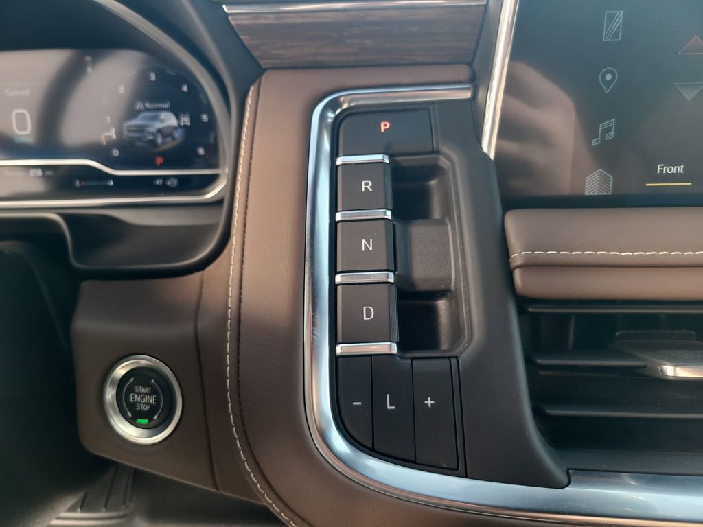 Used 2023 Chevrolet Suburban High Country image 20