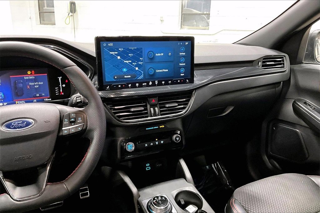 Certified 2023 Ford Escape ST-Line w/ Tech Pack #1 image 6
