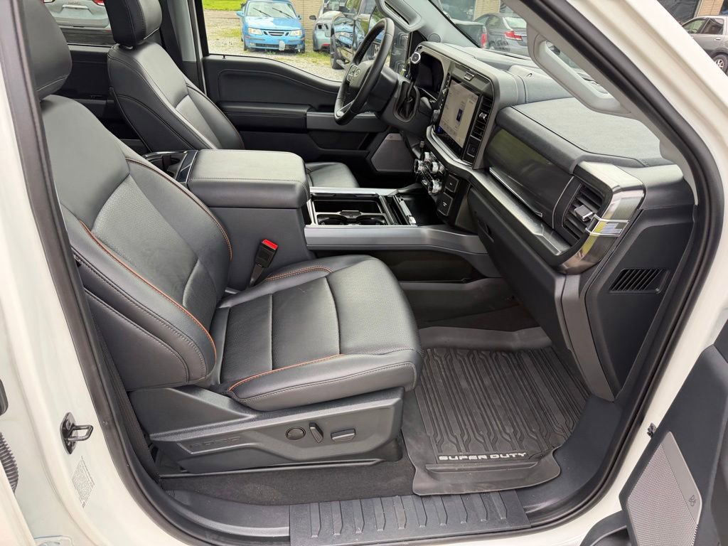 Certified 2025 Ford F350 Lariat w/ Lariat Ultimate Package AWD/4WD image 37
