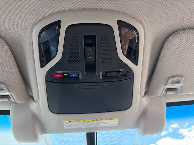 Used 2020 Subaru Outback Touring AWD/4WD image 13