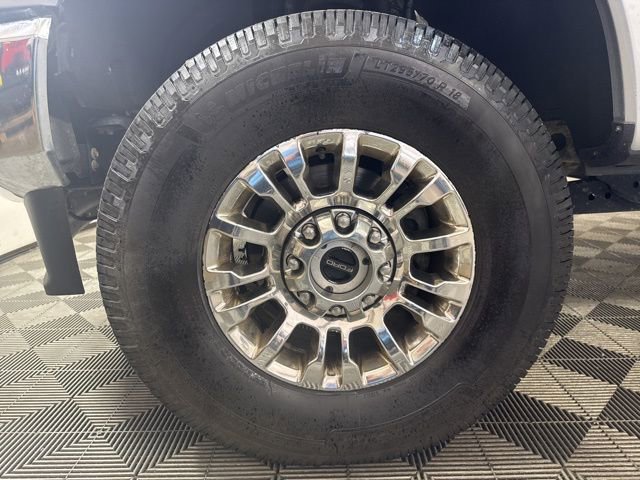 Certified 2020 Ford F250 XLT w/ XLT Premium Package AWD/4WD image 10