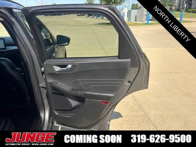 Certified 2025 Ford Escape Platinum AWD/4WD image 11