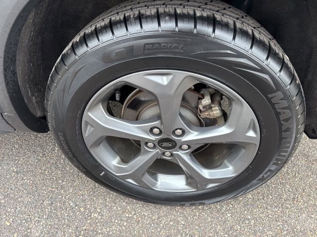 Certified 2025 Ford Escape ST-Line Select AWD/4WD image 12