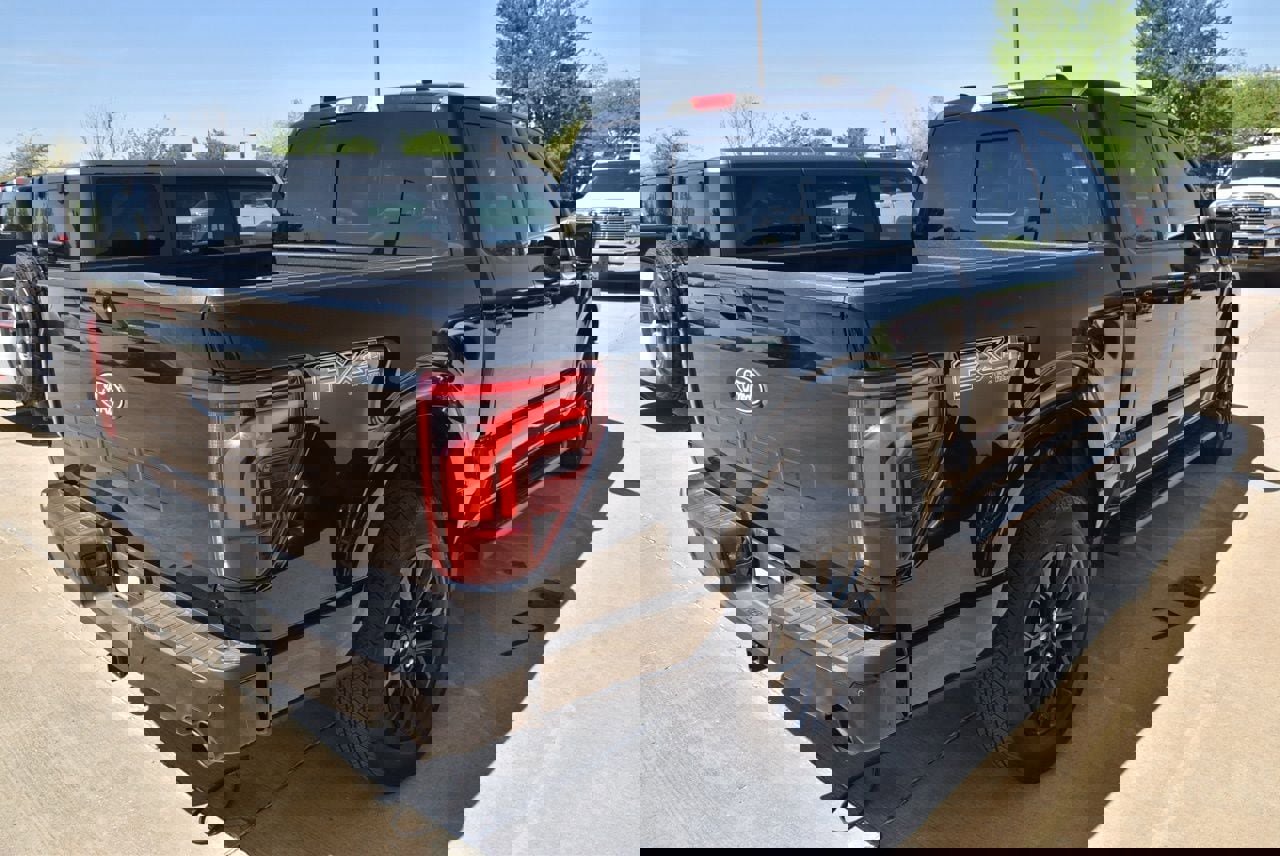 Certified 2025 Ford F150 Lariat w/ Equipment Group 501A Mid image 5