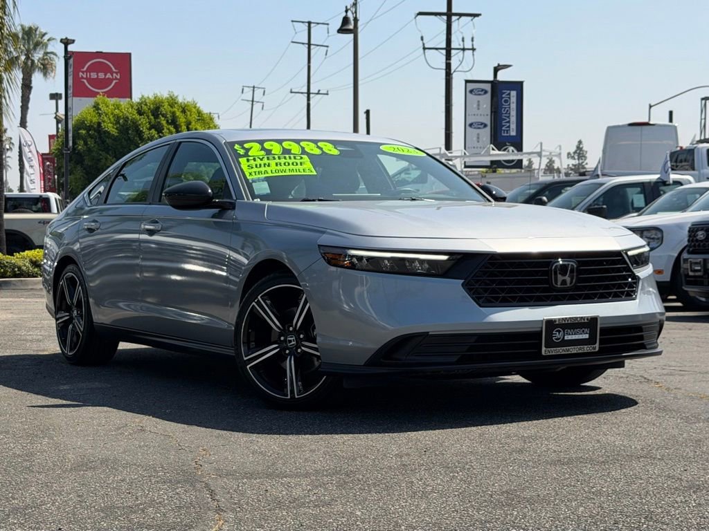 Used 2023 Honda Accord Sport image 2