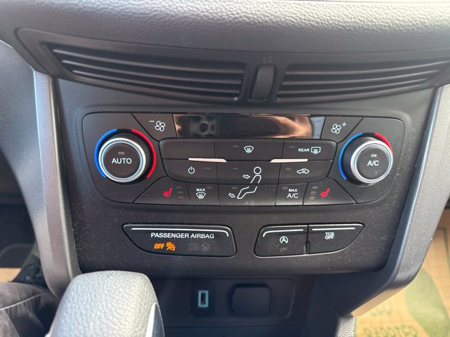 Certified 2018 Ford Escape SE w/ SE Sync 3 Package AWD/4WD image 24