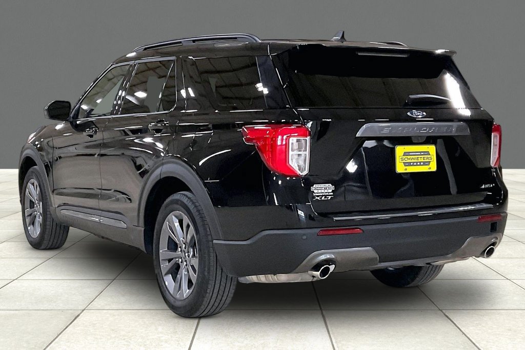 Certified 2024 Ford Explorer XLT w/ Equipment Group 202A AWD/4WD image 11