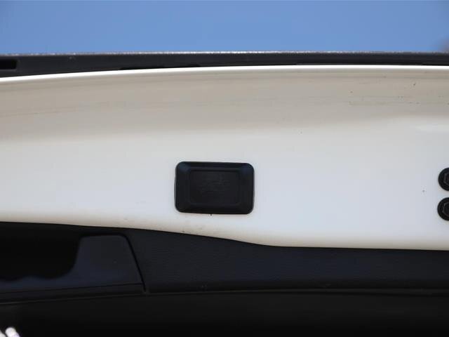 Used 2021 Toyota RAV4 Limited AWD/4WD image 13