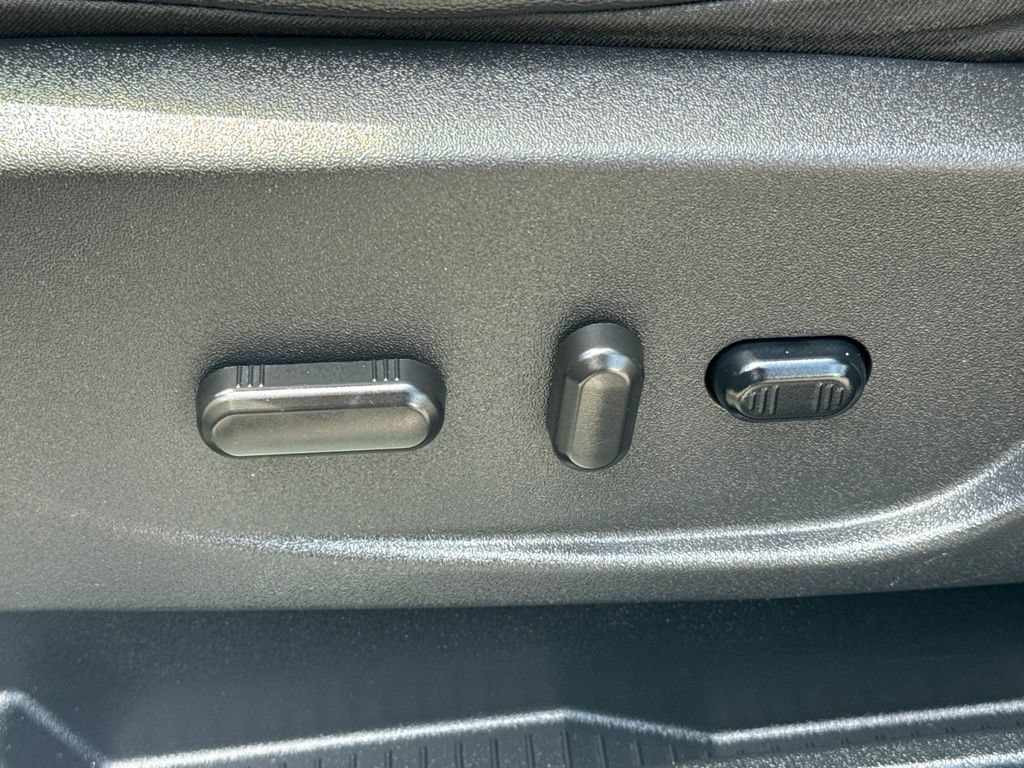 Certified 2017 Ford Escape Titanium FWD image 26