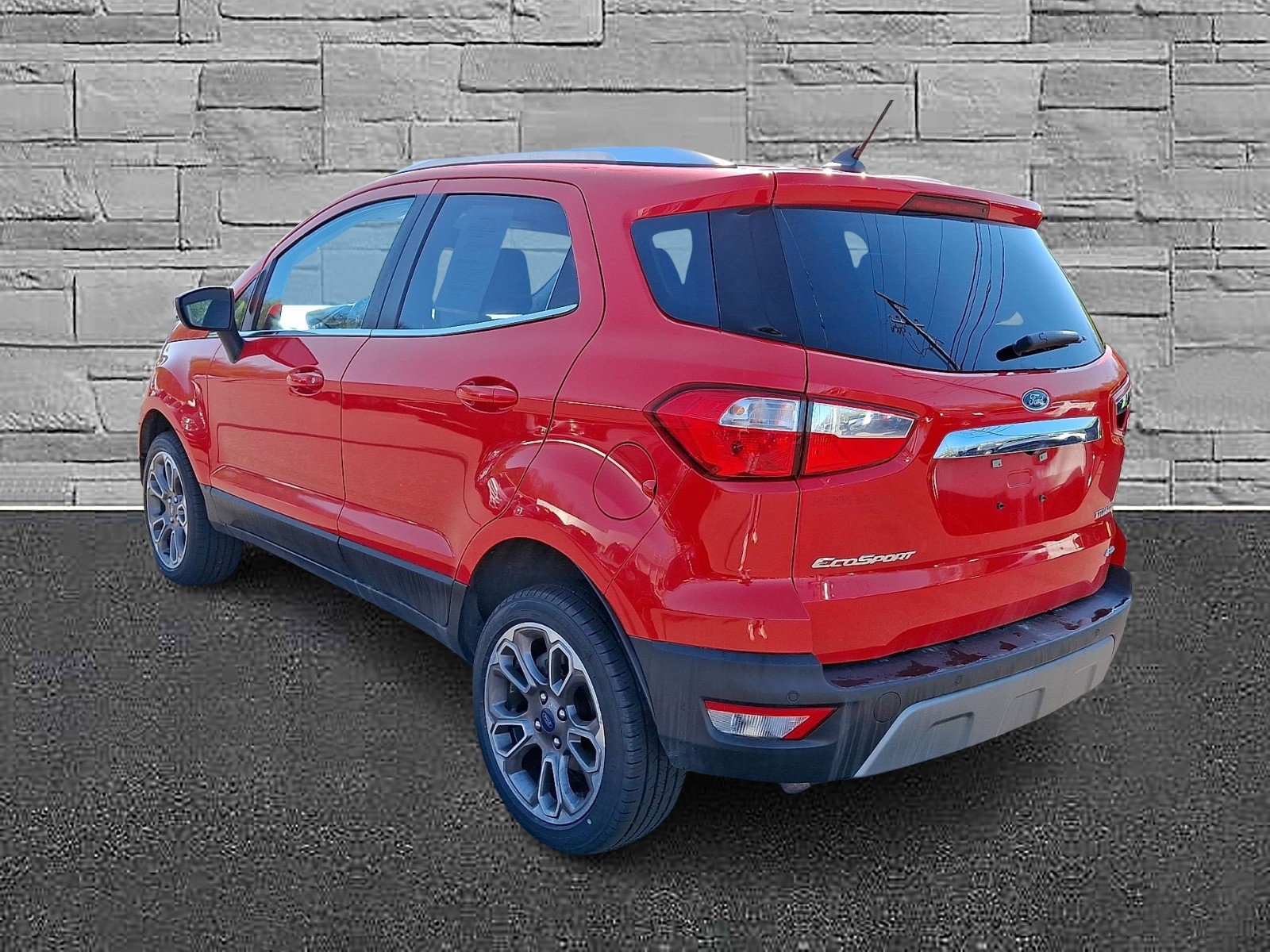 Certified 2020 Ford EcoSport Titanium AWD/4WD image 8