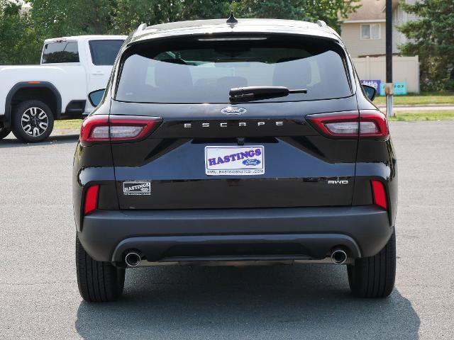 Certified 2025 Ford Escape ST-Line Select AWD/4WD image 4