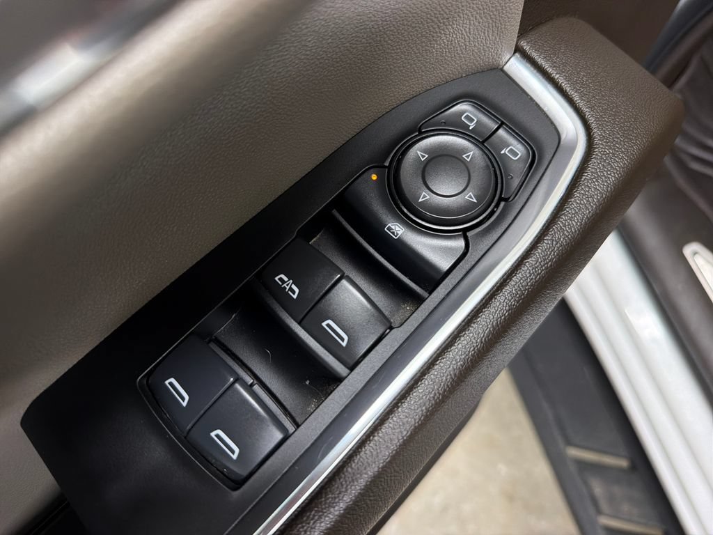 Used 2024 Chevrolet Silverado 1500 LT AWD/4WD image 17