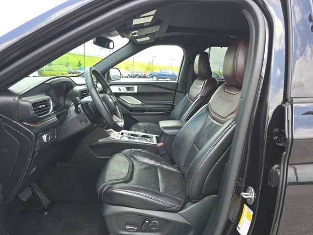 Certified 2020 Ford Explorer Platinum w/ Premium Technology Package AWD/4WD image 11