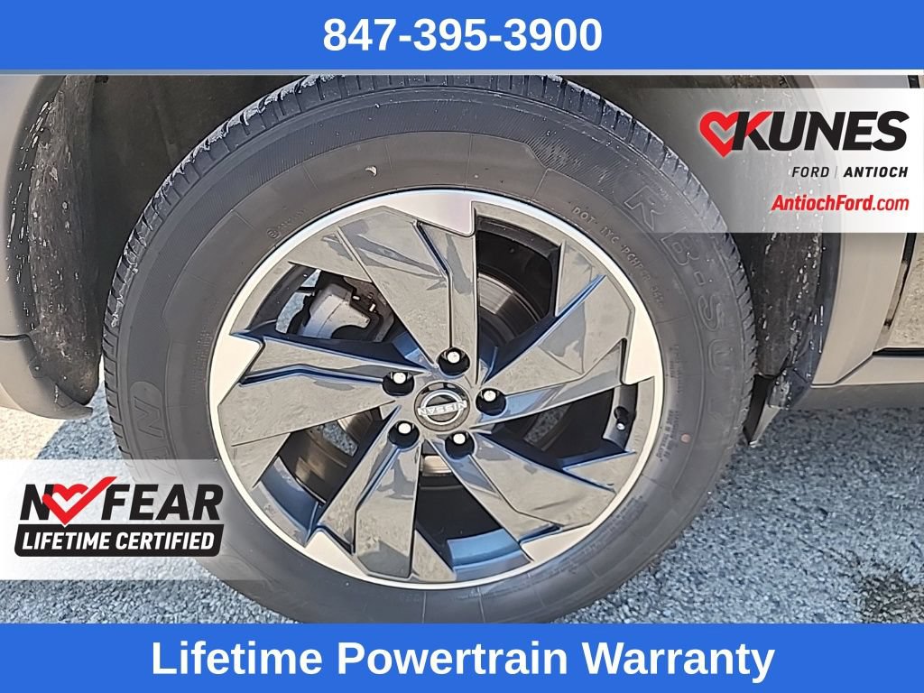 Used 2024 Nissan Rogue SV AWD/4WD image 17