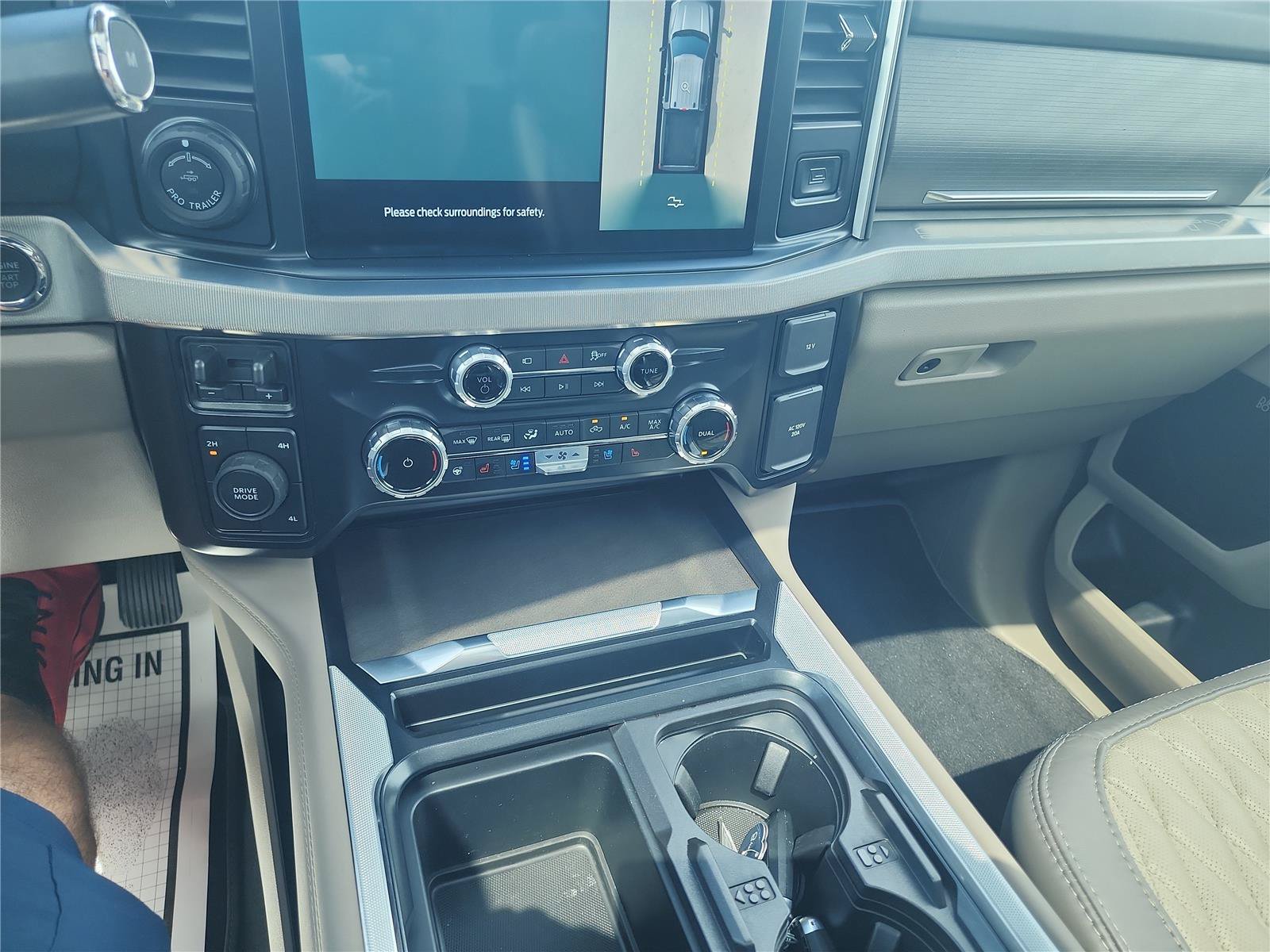 Certified 2025 Ford F450 Platinum w/ Platinum Plus Package AWD/4WD image 39