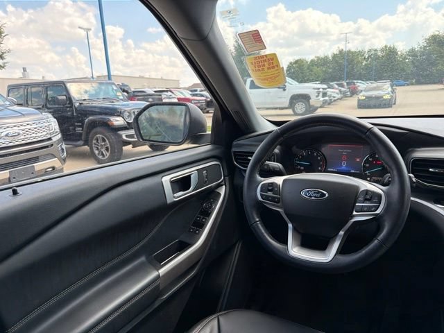 Certified 2023 Ford Explorer XLT w/ Equipment Group 202A AWD/4WD image 21