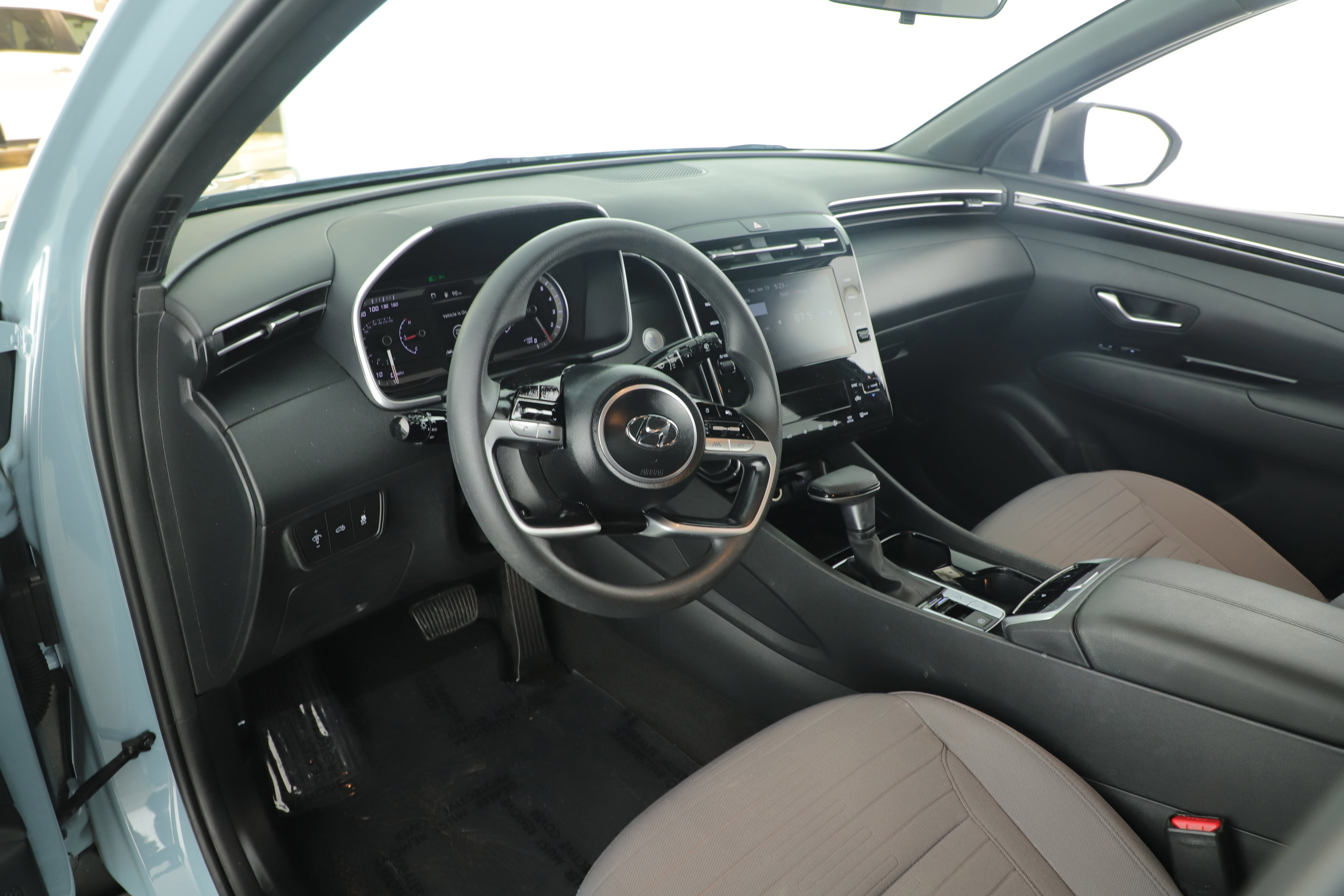 Used 2024 Hyundai Santa Cruz SEL image 8