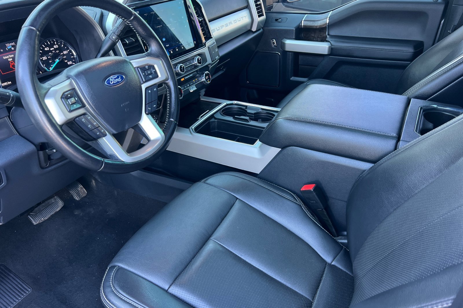 Certified 2022 Ford F250 Lariat w/ FX4 Off-Road Package image 9