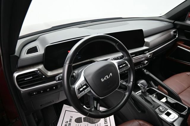 Used 2023 Kia Telluride EX w/ EX Captain's Chair Package FWD image 24