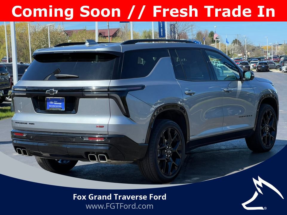 Used 2024 Chevrolet Traverse RS w/ LPO, Floor Liner Package AWD/4WD image 10