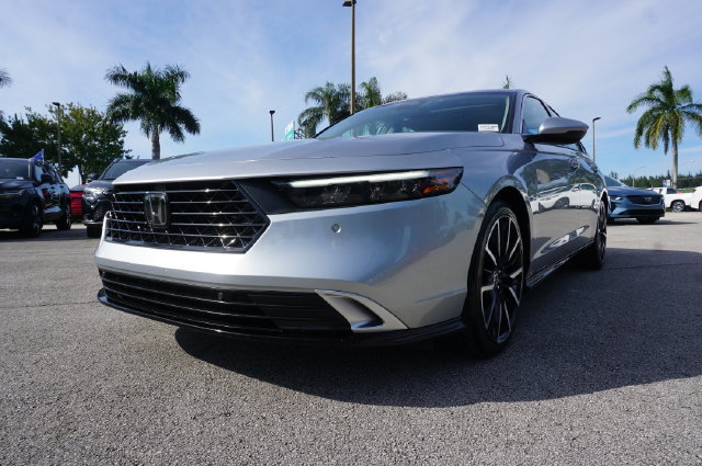 Used 2023 Honda Accord Touring image 25