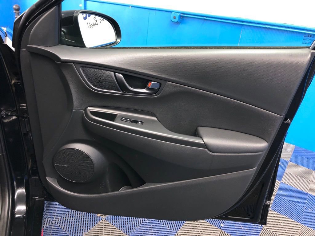 Used 2023 Hyundai Kona N Base image 23