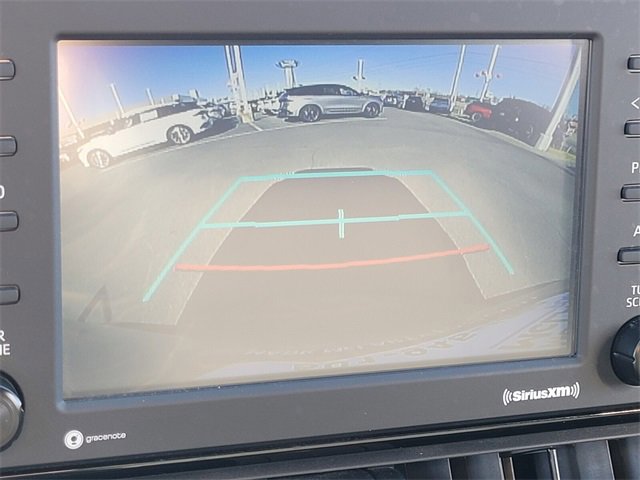 Used 2022 Toyota RAV4 SE image 19