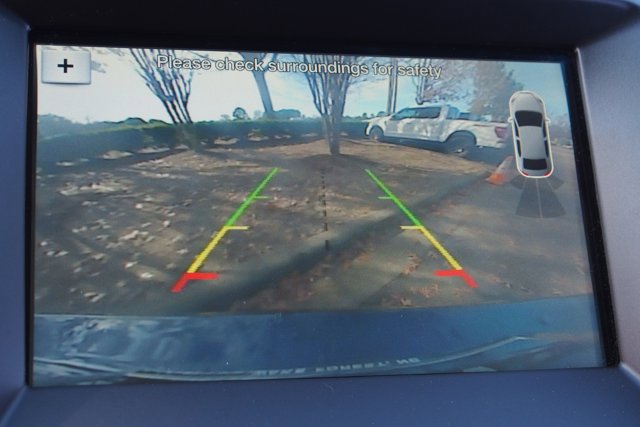 Certified 2017 Ford Edge Titanium w/ Equipment Group 301A image 30