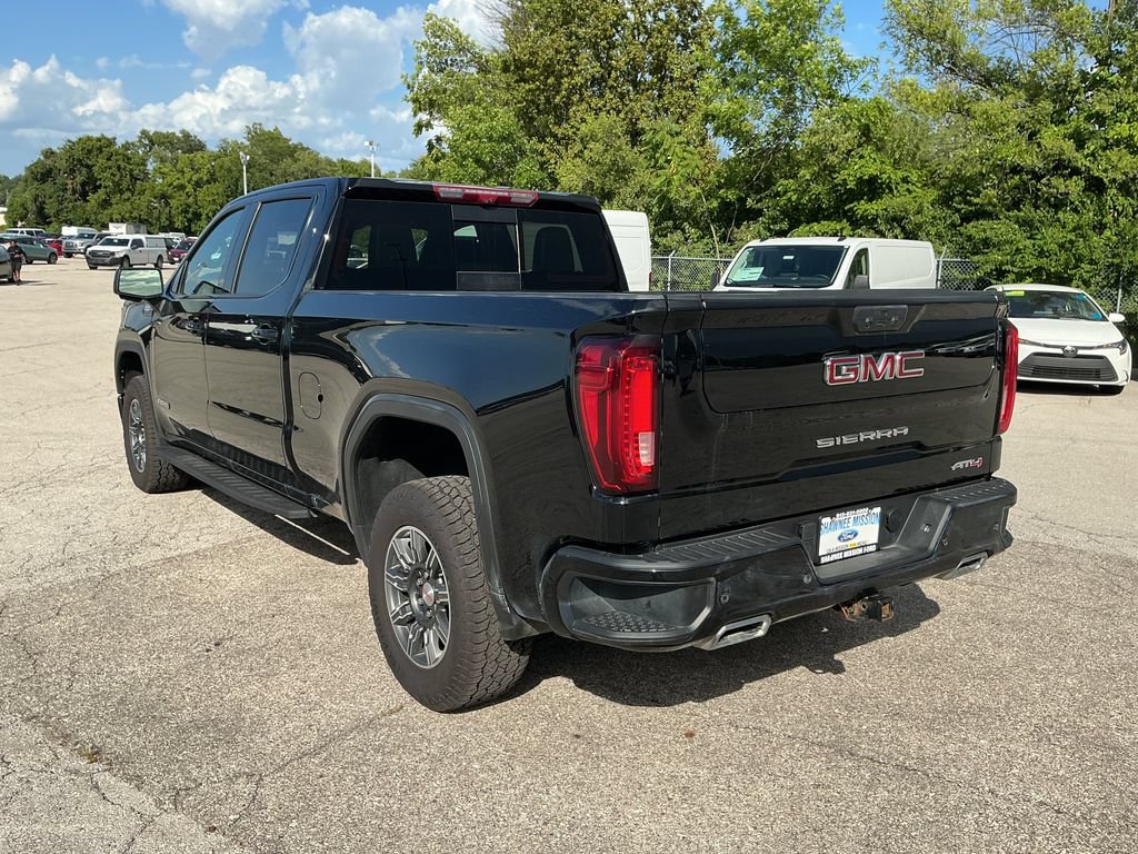 Used 2024 GMC Sierra 1500 AT4 w/ Technology Package AWD/4WD image 3