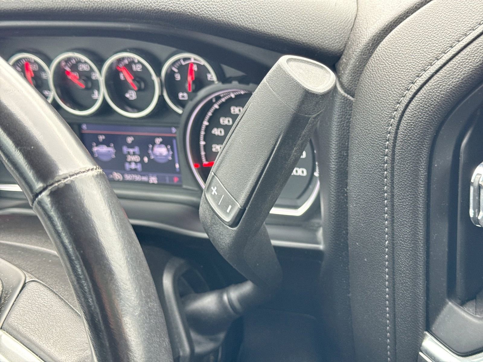 Used 2022 Chevrolet Silverado 1500 LT Trail Boss w/ Bed Protection Package AWD/4WD image 38