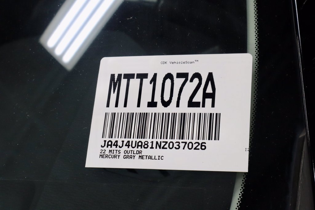 Used 2022 Mitsubishi Outlander SE AWD/4WD image 35