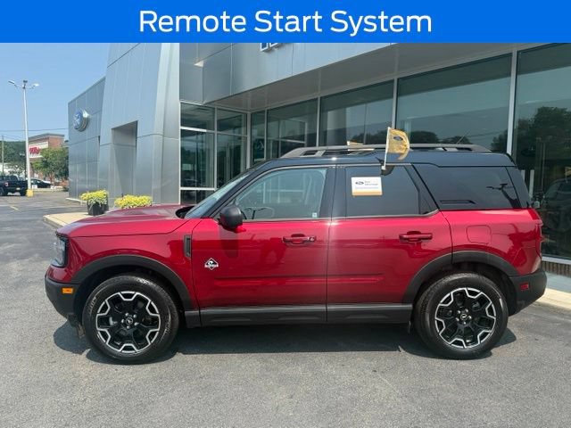 Certified 2025 Ford Bronco Sport Outer Banks w/ Outer Banks Tech Package+ AWD/4WD image 4