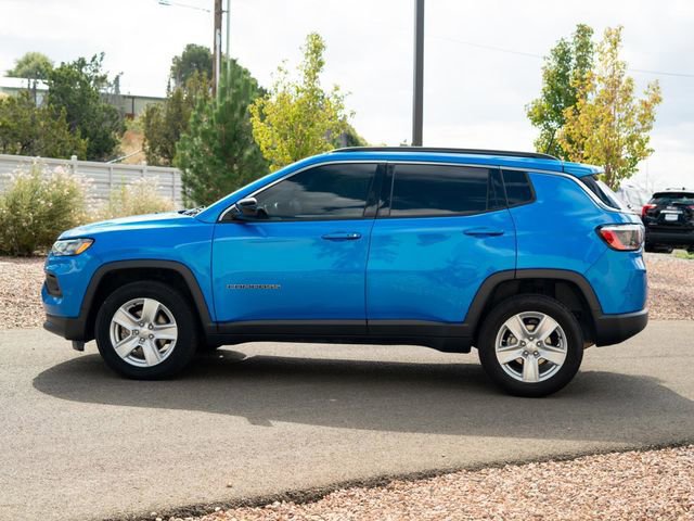 Used 2022 Jeep Compass Latitude image 3